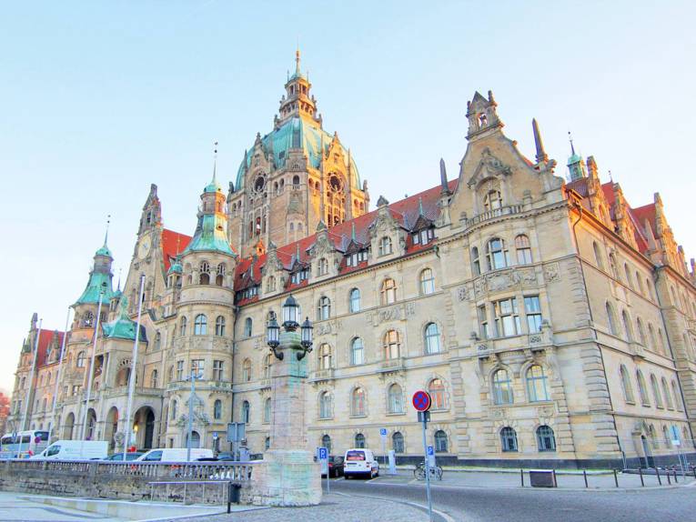 Außenansicht des Neuen Rathauses