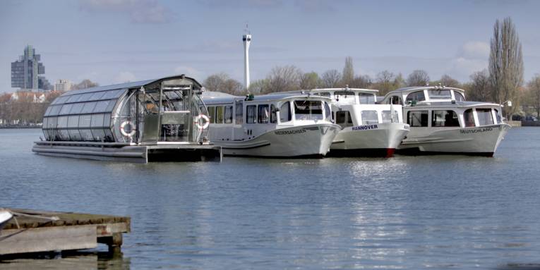 Vier Schiffe auf dem Maschsee
