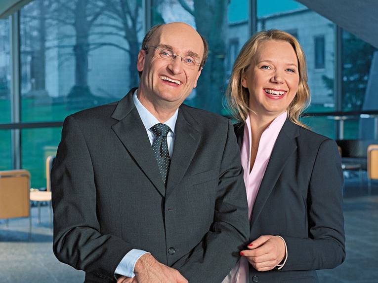 Eine Frau und ein Mann