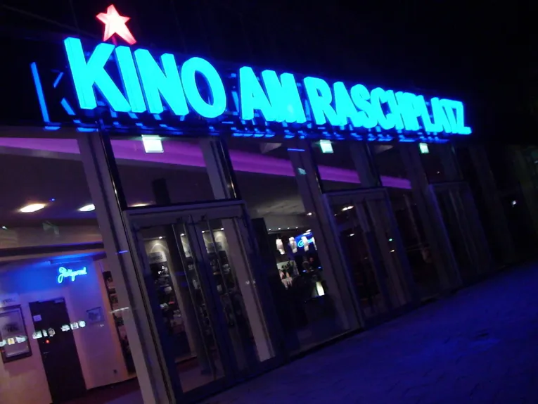 Kino von au&szlig;en. 