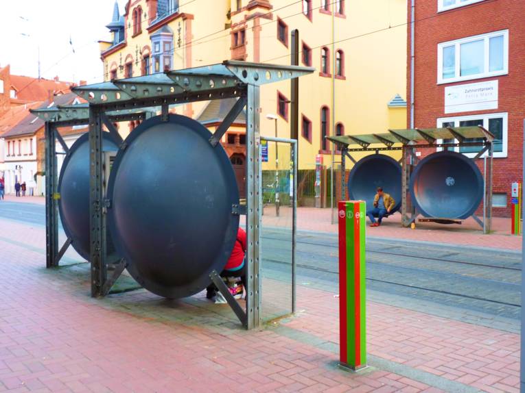 Haltestelle an der Nieschlagstraße.