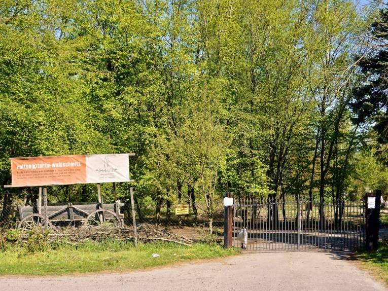 Eingangspforte zu einem Hof