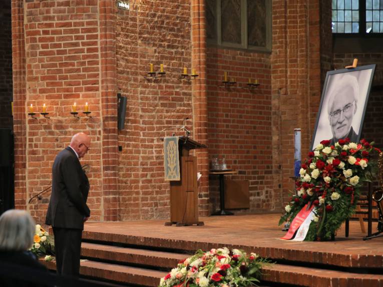 Der ehemalige Oberbürgermeister Herbert Schmalstieg