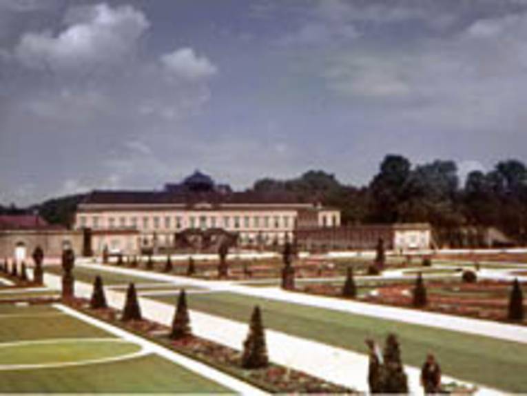 Foto: Großer Garten Herrenhausen mit Schloss. 
KB-Dia-Archiv im HMH

