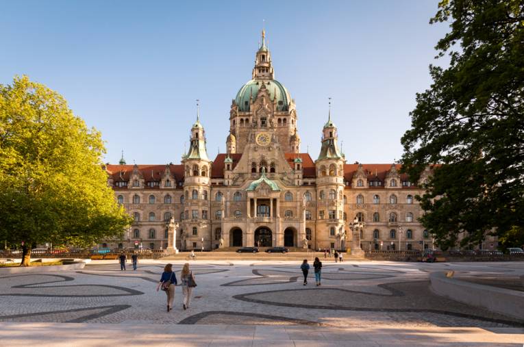 New Town Hall / Platz der Menschenrechte